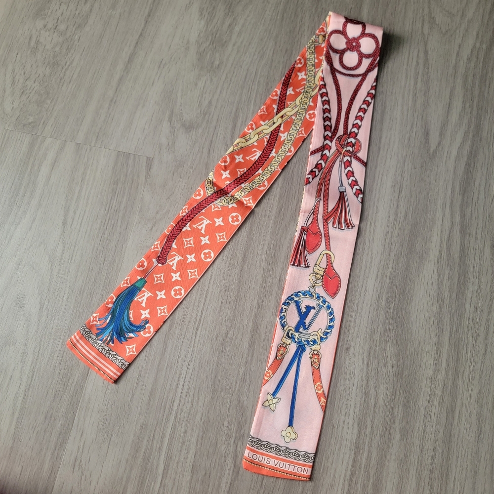 Sale🎉 1pc Bag Twilly, Hair Tie, Scarf,  Twilly Scarf Accessory